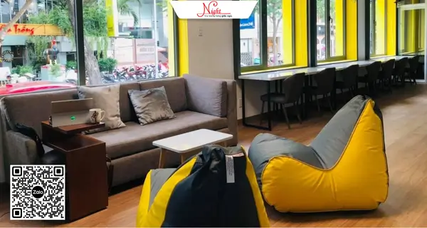 Ghế lười có túi đựng điện thoại